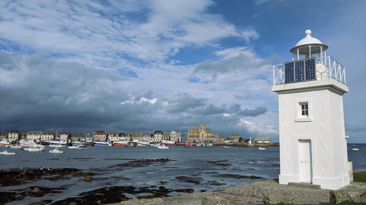 La Salicorne Villa Barfleur Exteriör bild